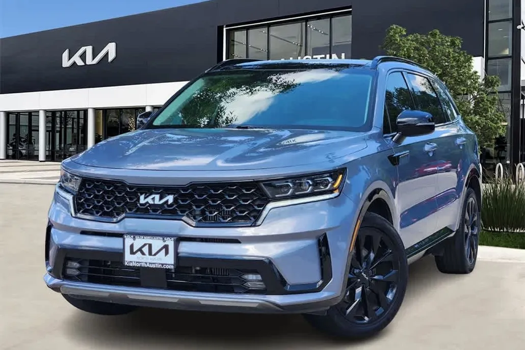2022 Kia Sorento SX photo 1