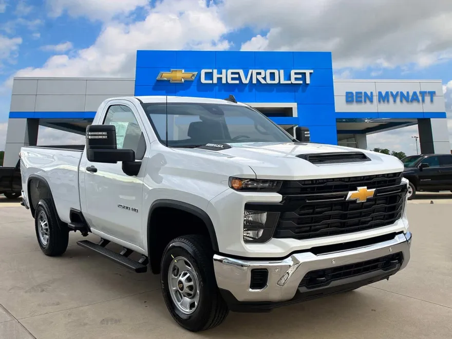 2025 Chevrolet Silverado 2500HD photo 1