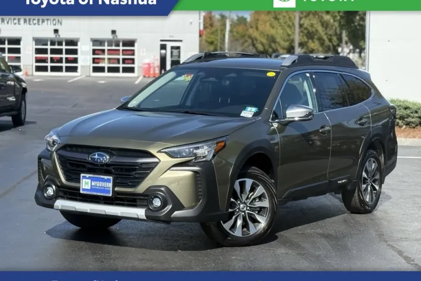 2024 Subaru Outback Touring photo 1