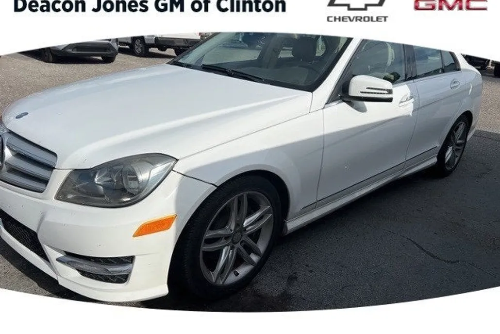 2013 Mercedes Benz C 250 Sport photo 1
