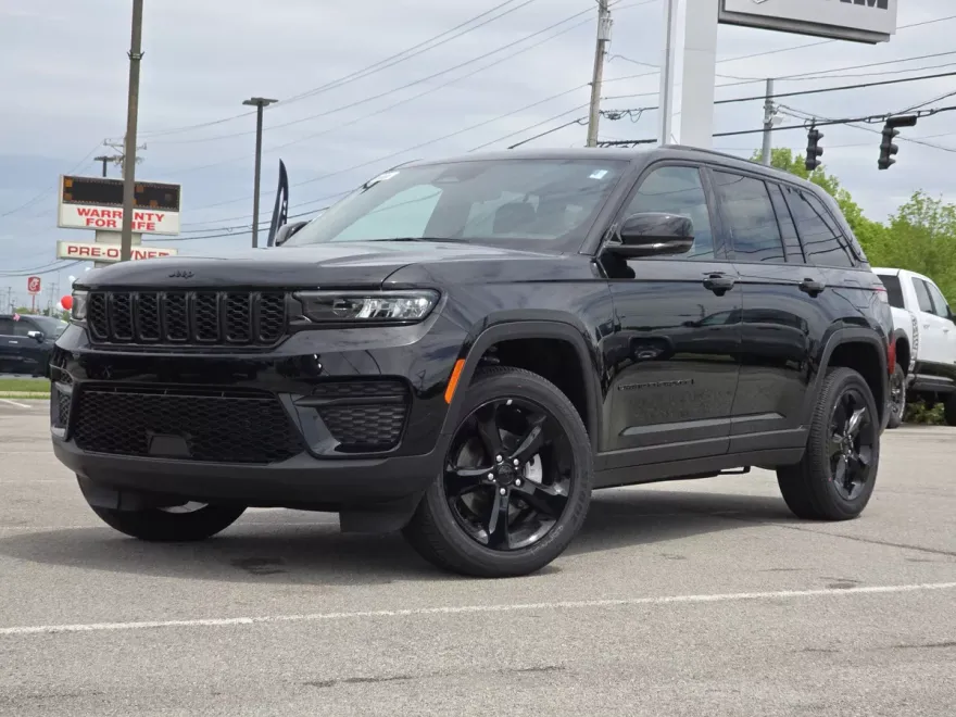 2025 Jeep Grand Cherokee Altitude X photo 1