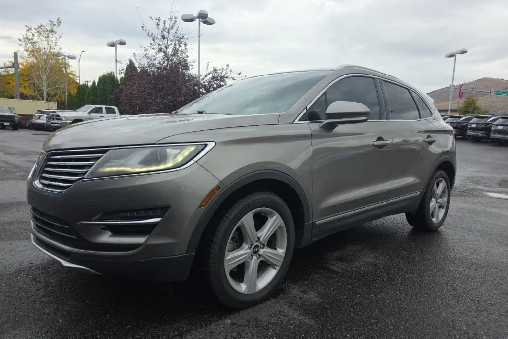 2017 Lincoln MKC Premiere photo 1