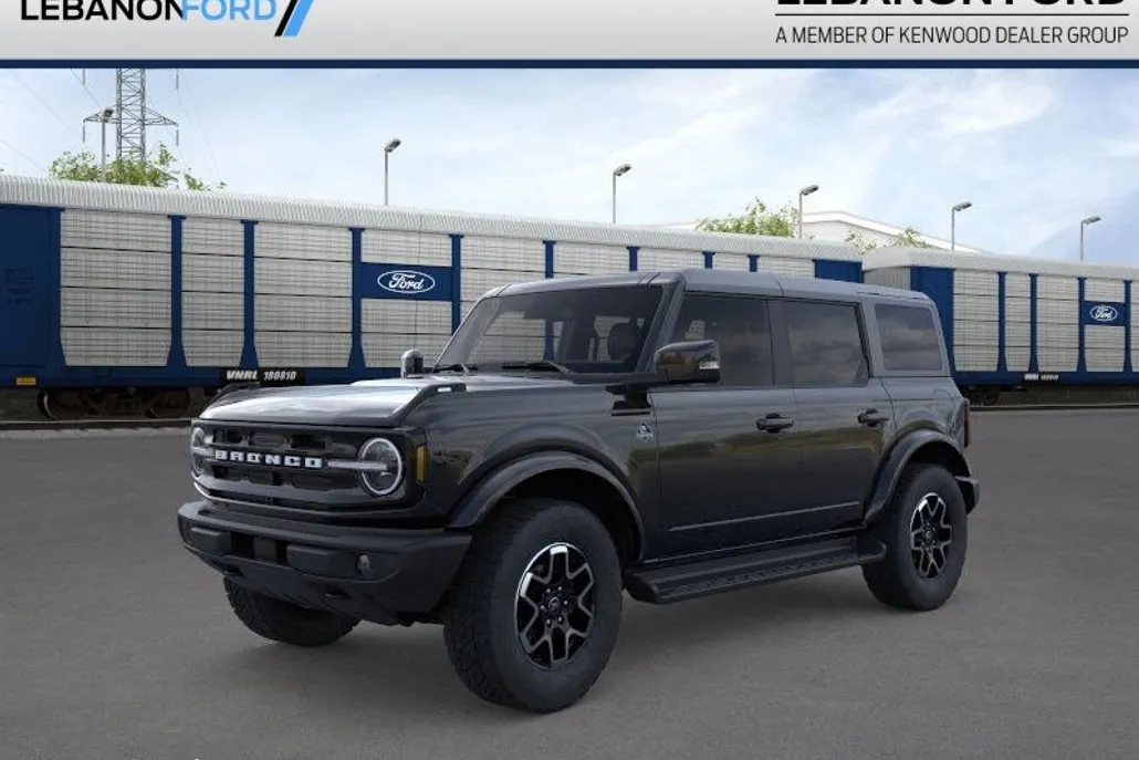 2025 Ford Bronco Outer Banks photo 1