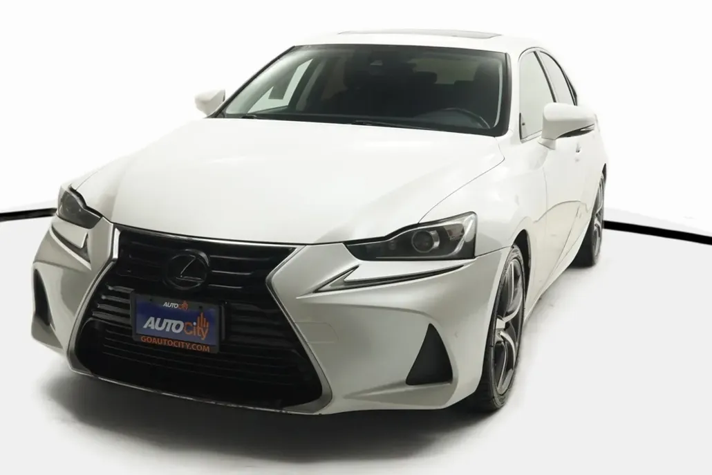 2017 Lexus IS 200t photo 1