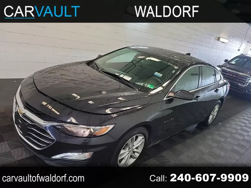 2023 Chevrolet Malibu 1LT photo 1