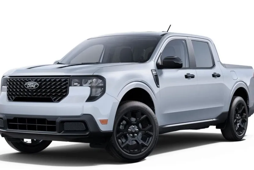 2025 Ford Maverick XLT photo 1