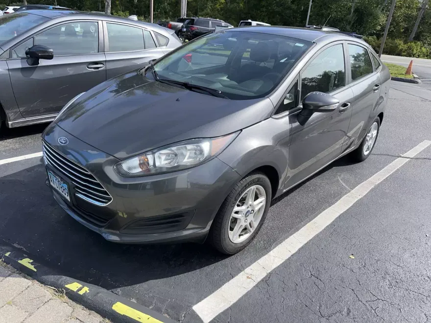 2019 Ford Fiesta SE photo 1