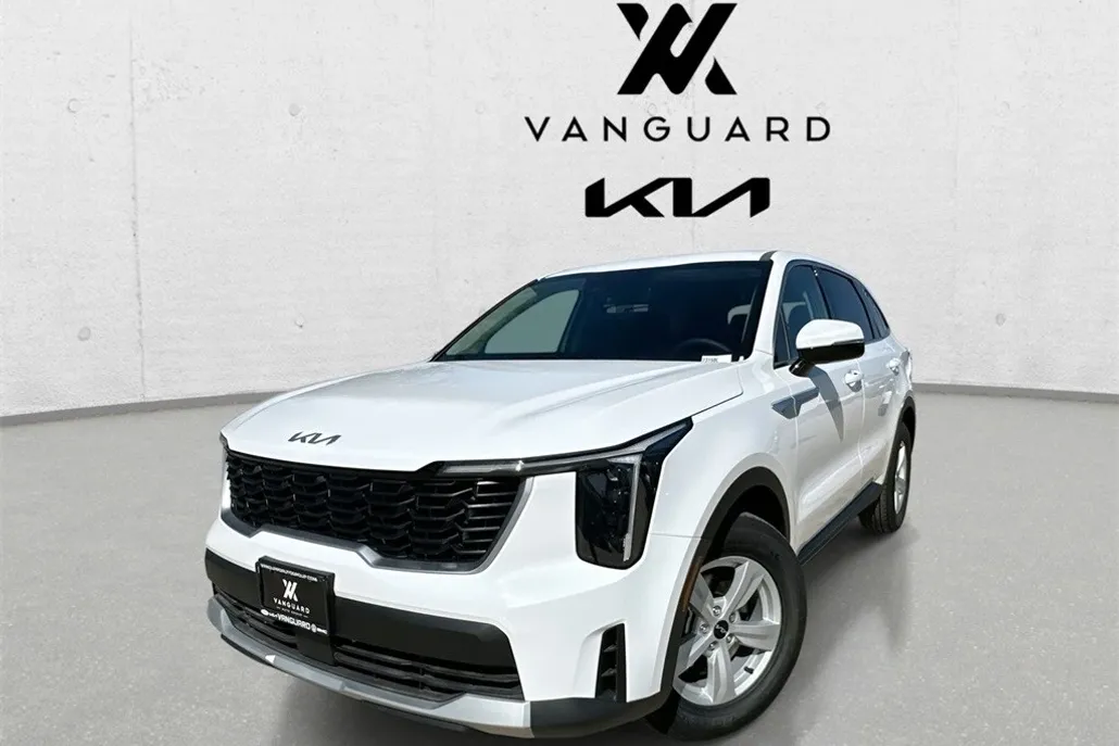 2025 Kia Sorento LX photo 1