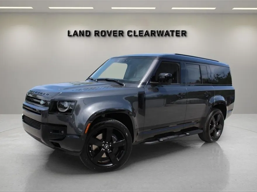 2025 Land Rover Defender 130 X-Dynamic SE photo 1