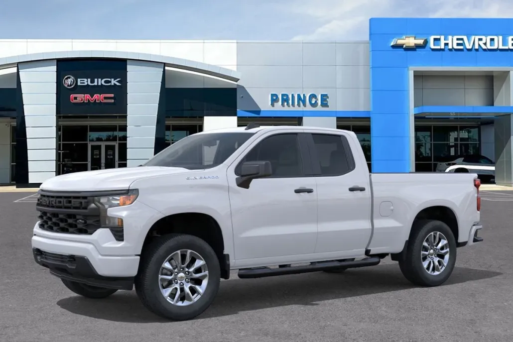 2026 Chevrolet Silverado Custom photo 1