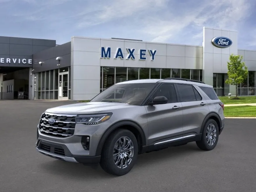 2025 Ford Explorer photo 1