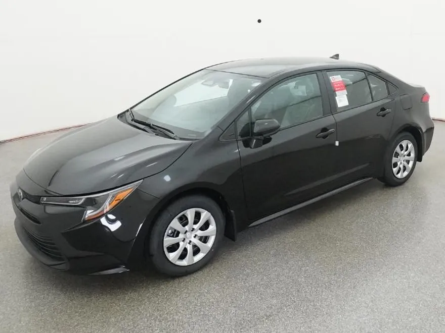 2026 Toyota Corolla LE photo 1