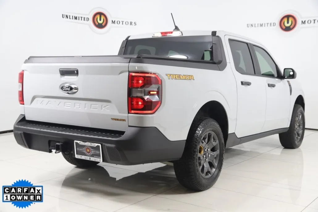 2023 Ford Maverick XLT photo 1