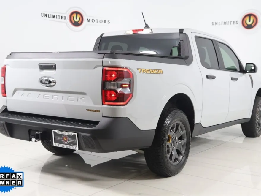 2023 Ford Maverick XLT photo 1