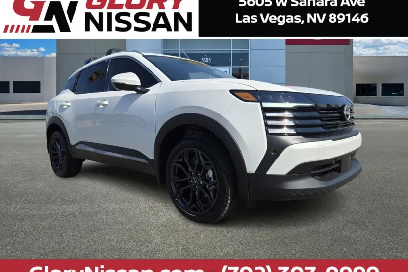 2025 Nissan Kicks SR photo 1