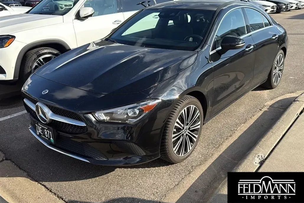 2023 Mercedes Benz CLA 250 4MATIC photo 1