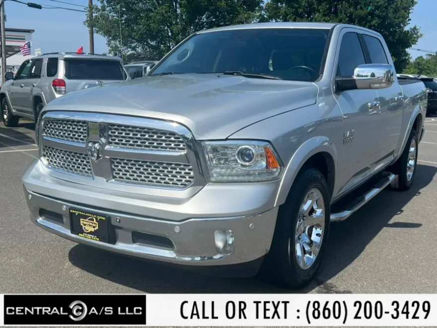 2018 Ram 1500 Laramie photo 1