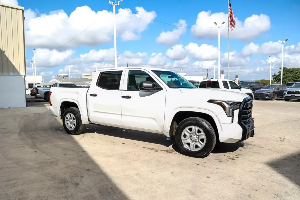 2024 Toyota Tundra SR photo 1
