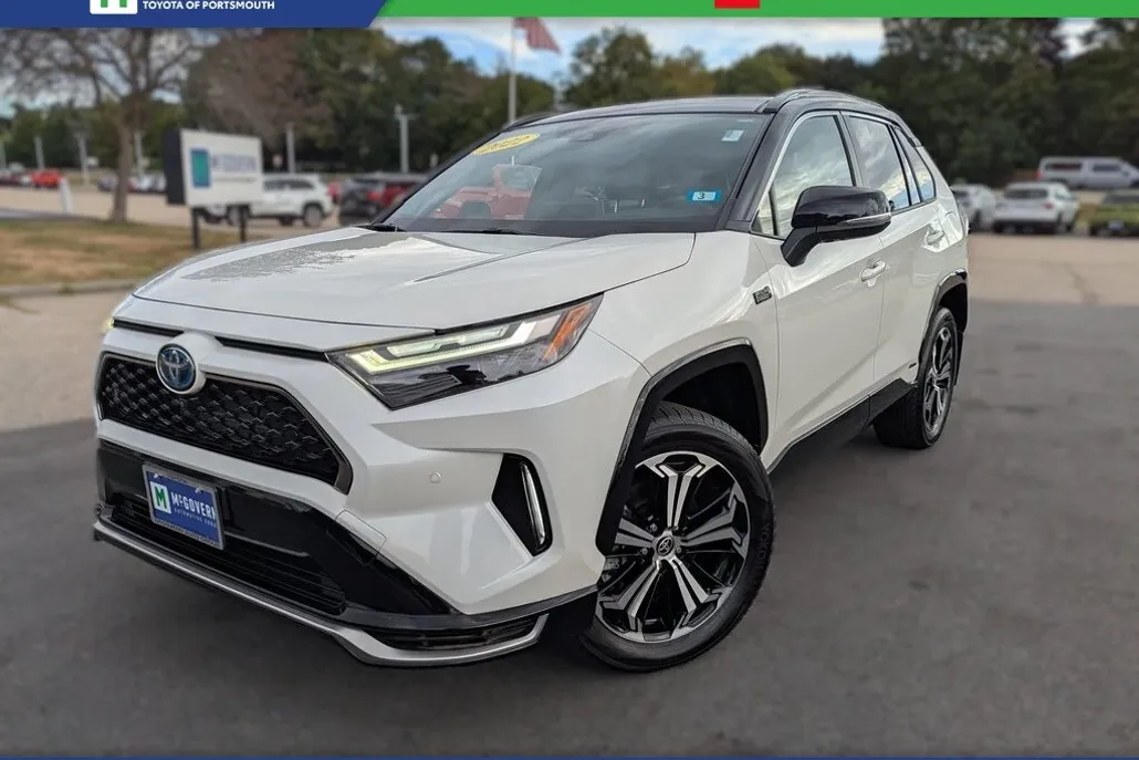2022 Toyota RAV4 Prime XSE Premium photo 1