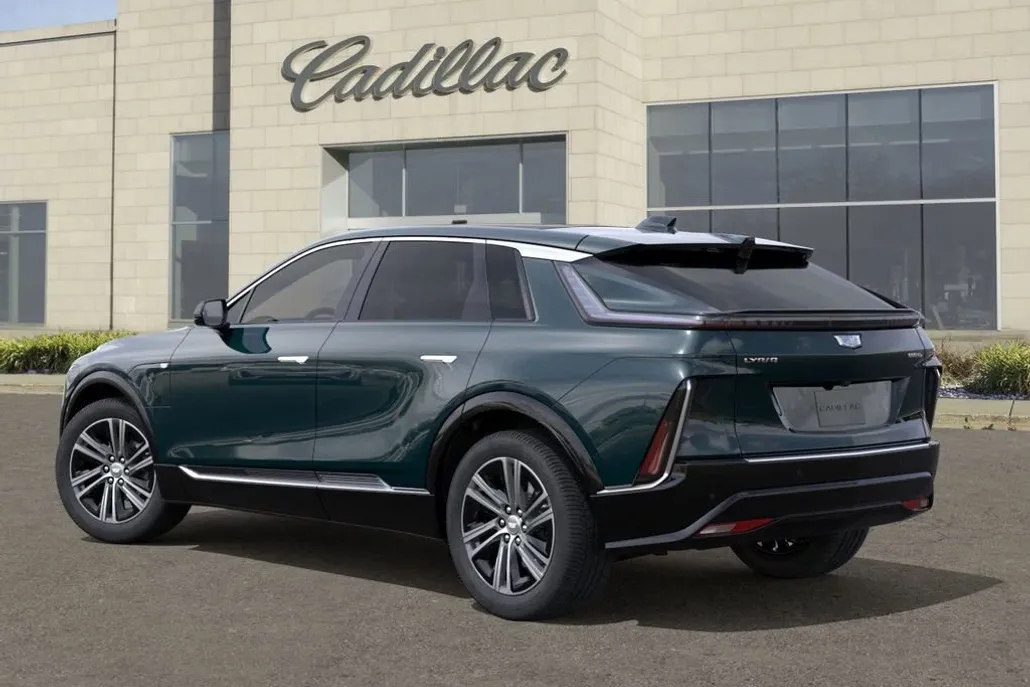 2025 Cadillac Lyriq Luxury photo 1
