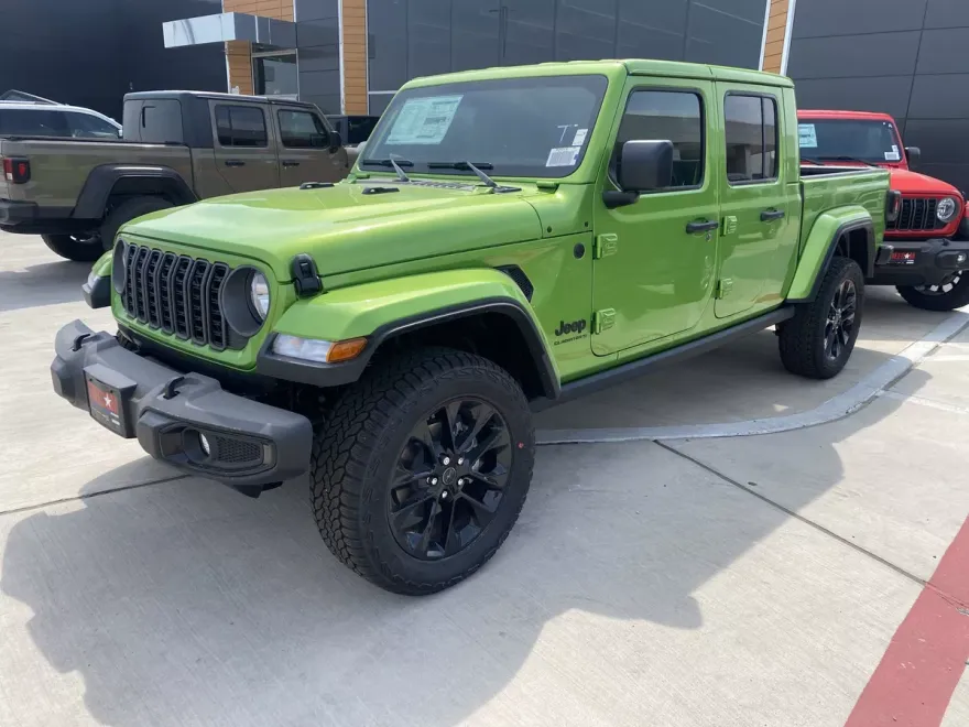 2025 Jeep Gladiator Sport photo 1