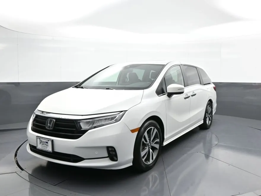 2022 Honda Odyssey Touring photo 1