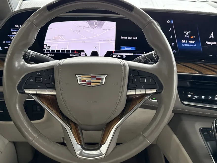 2021 Cadillac Escalade Premium Luxury Platinum photo 1