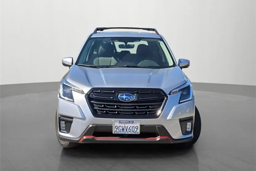 2023 Subaru Forester Sport photo 1