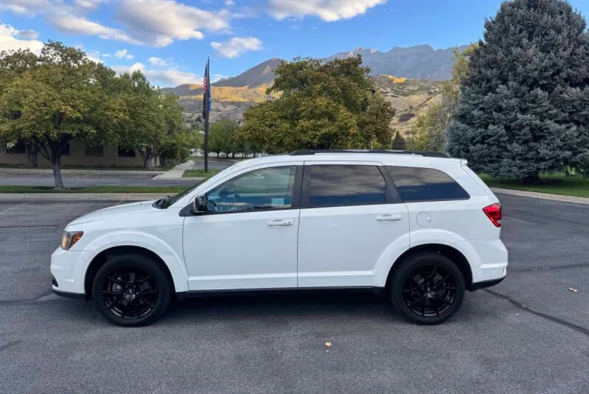 2018 Dodge Journey GT photo 1