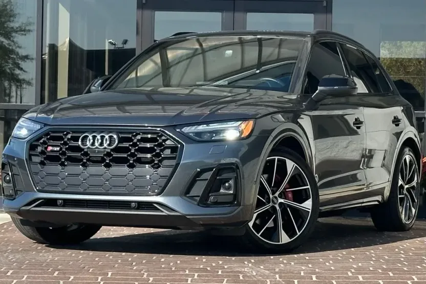2021 Audi SQ5 Prestige photo 1
