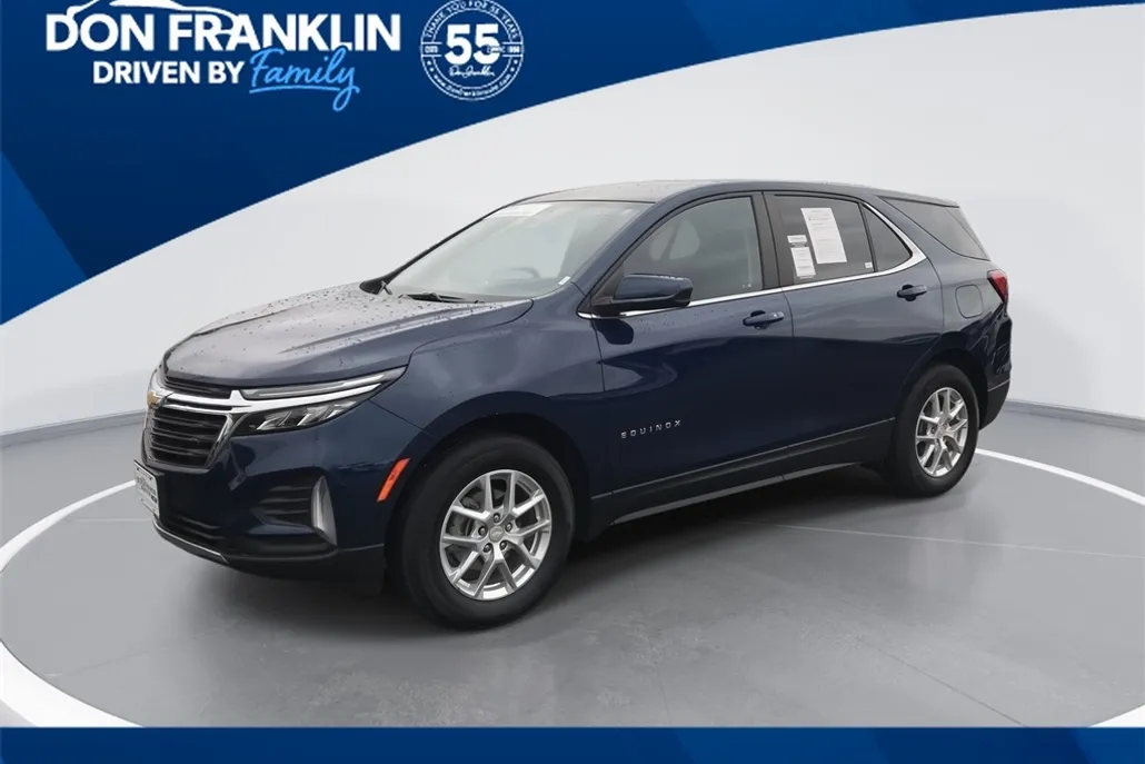 2023 Chevrolet Equinox LT photo 1