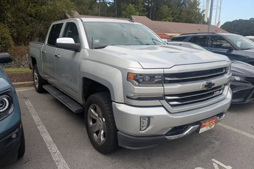 2018 Chevrolet Silverado 1500 LTZ photo 1