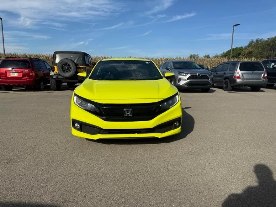 2019 Honda Civic Sport photo 2