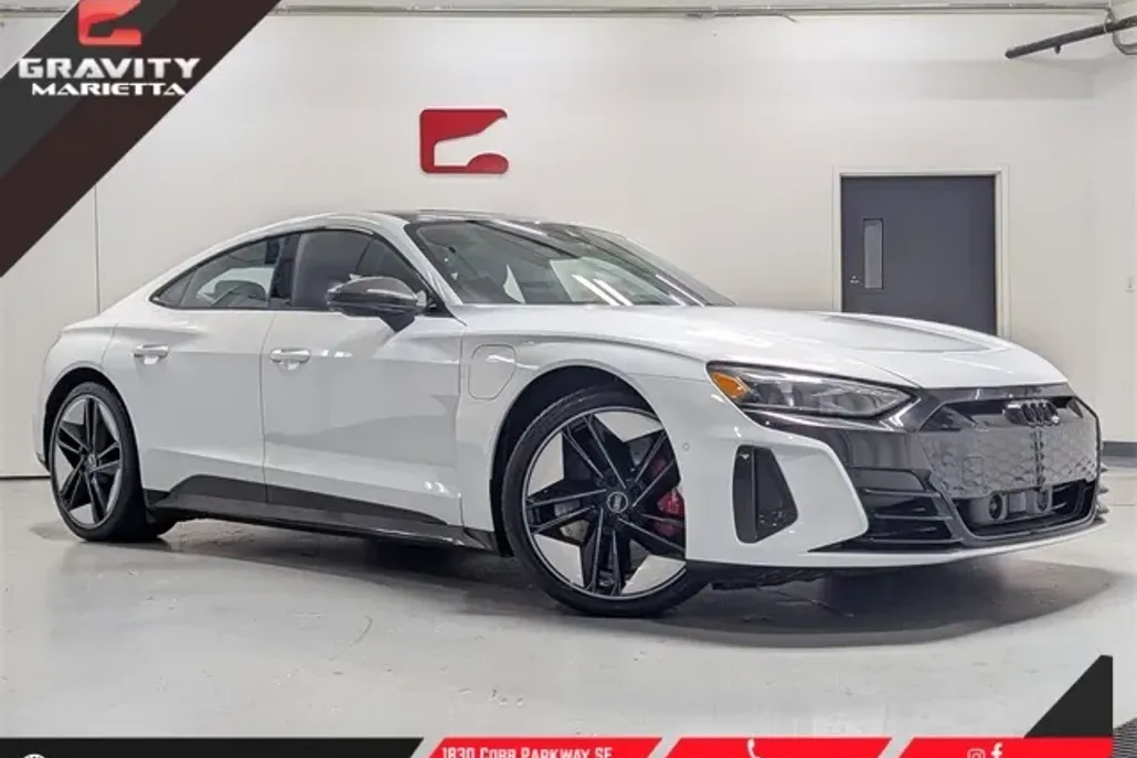 2022 Audi RS e-tron GT Base photo 1