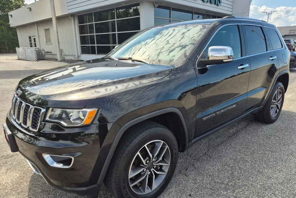 2022 Jeep Cherokee Limited photo 1