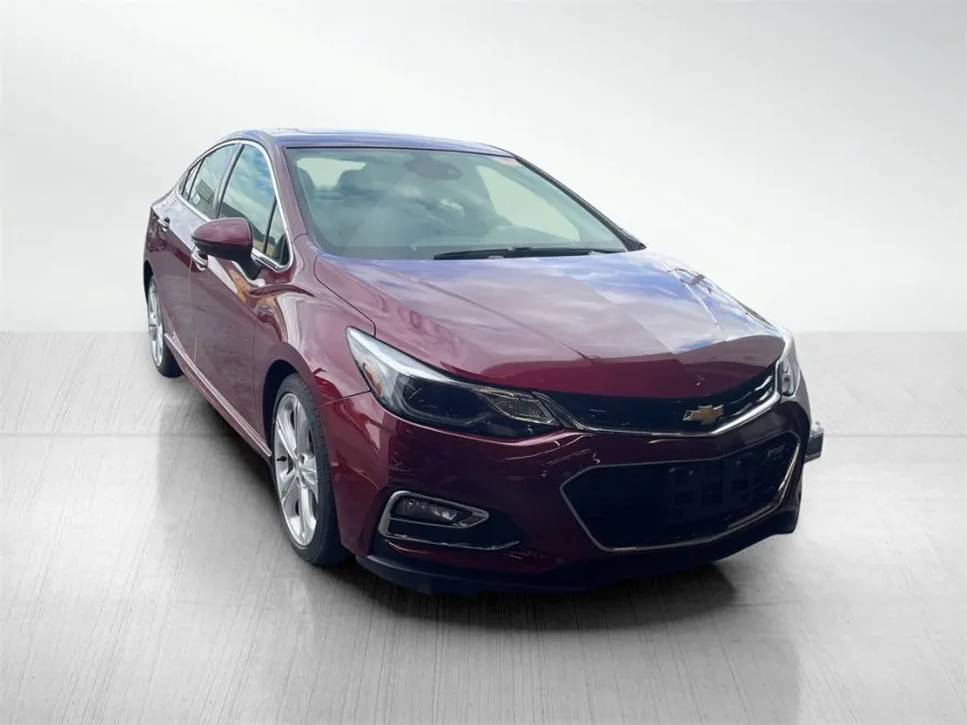 2016 Chevrolet Cruze Premier photo 1