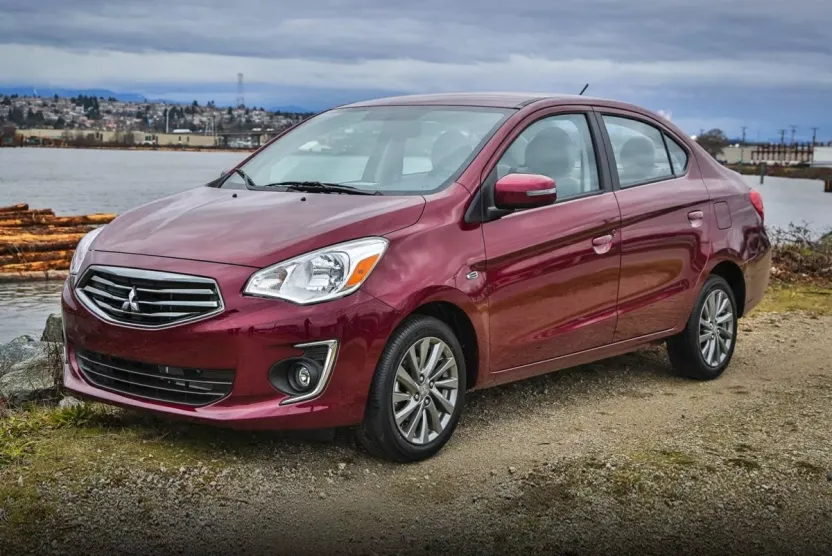 2019 Mitsubishi Mirage G4 SE photo 1