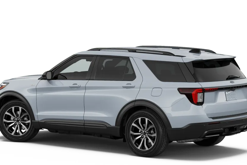 2026 Ford Explorer ST-Line photo 1