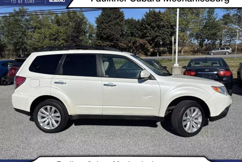 2011 Subaru Forester 2.5X Premium photo 1