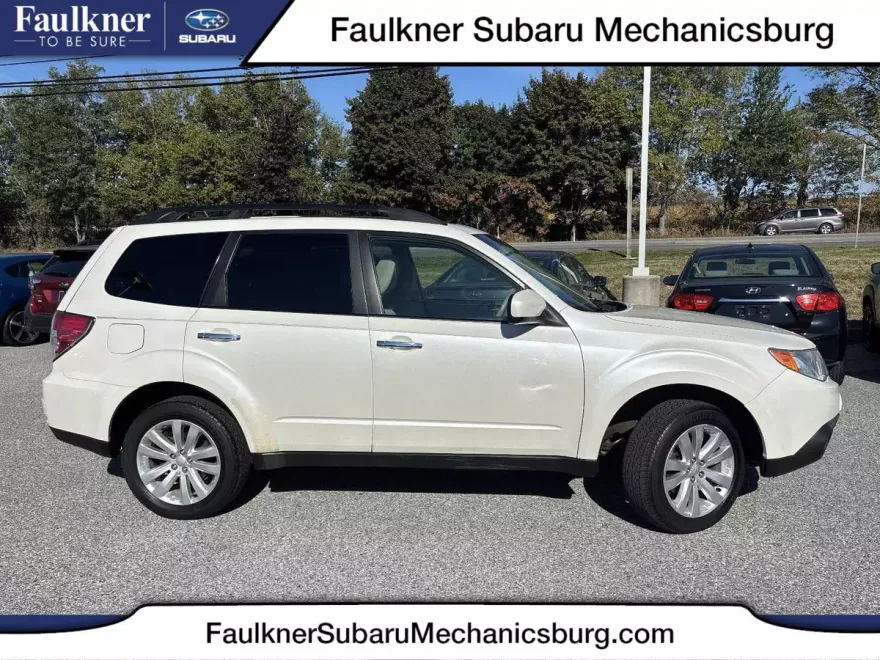 2011 Subaru Forester 2.5X Premium photo 1