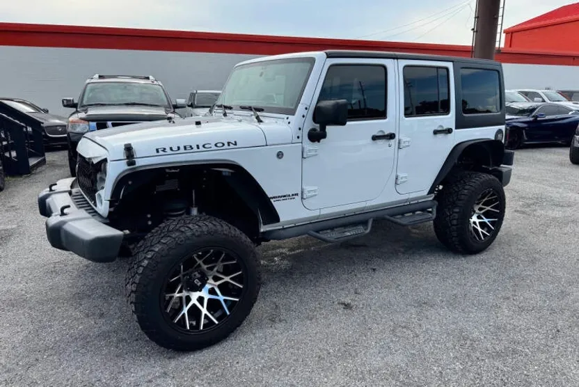 2017 Jeep Wrangler Unlimited Rubicon photo 1