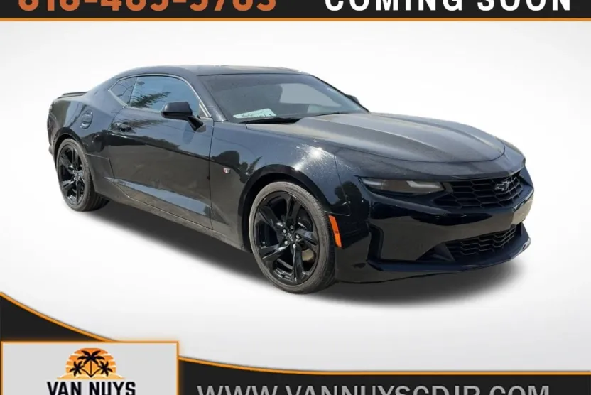 2021 Chevrolet Camaro 1LT photo 1