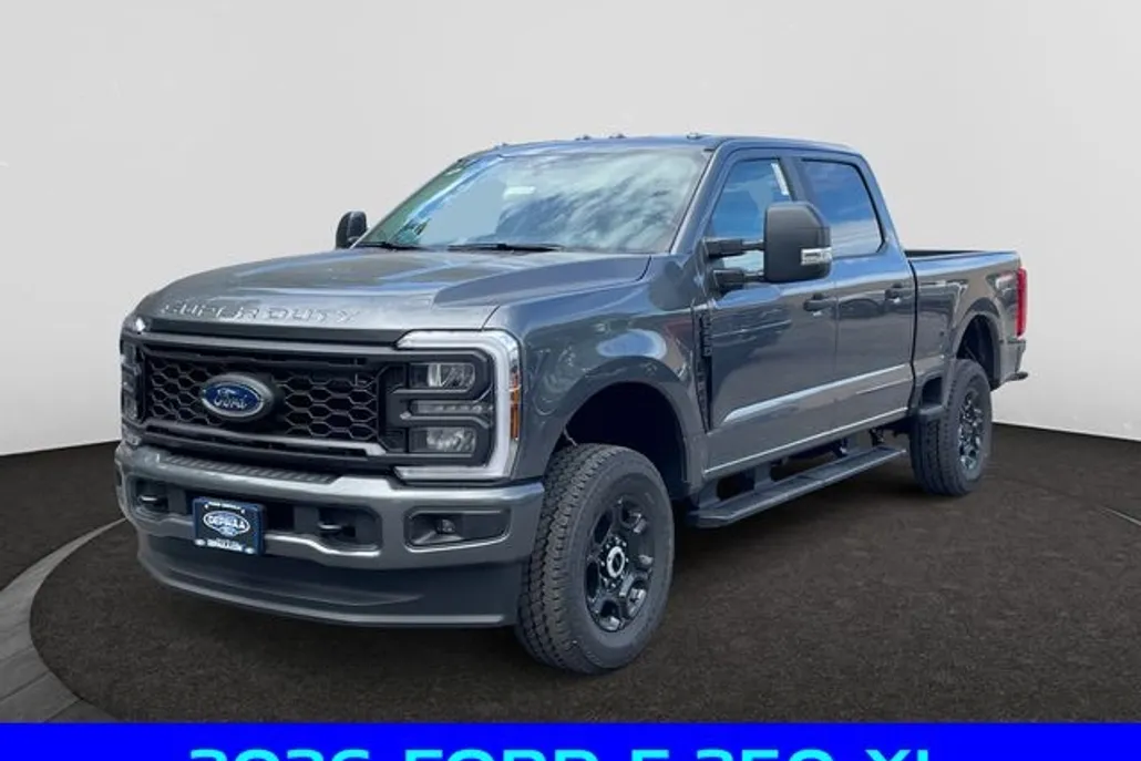 2026 Ford F-250 photo 1