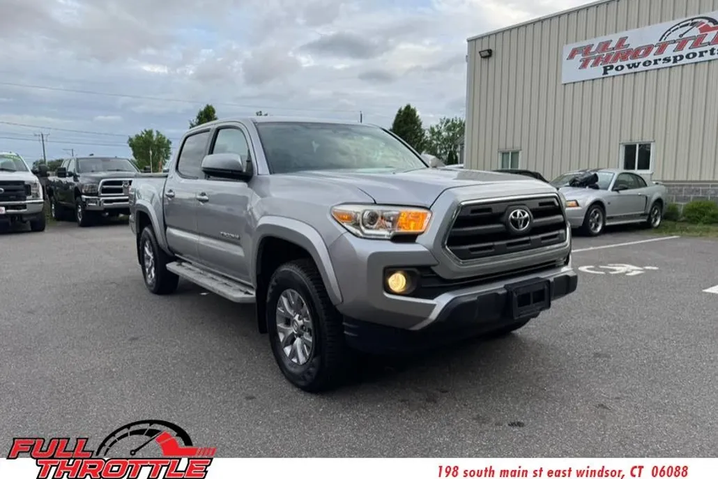 2016 Toyota Tacoma 4x4 Double Cab V6 SR photo 1