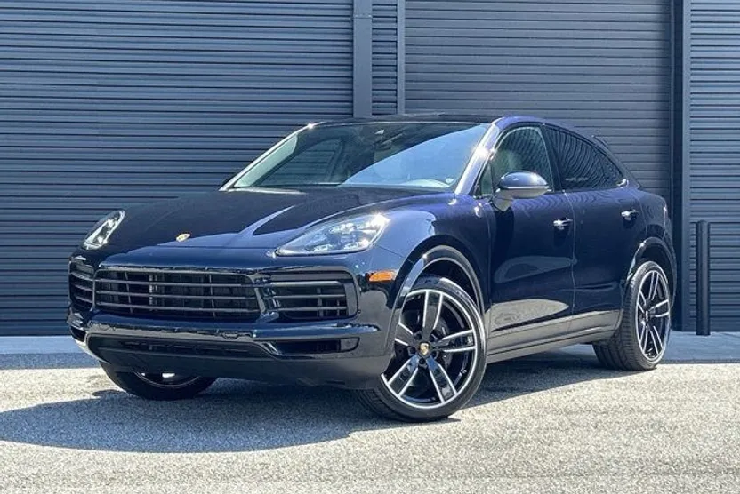 2023 Porsche Cayenne Coupe Platinum Edition photo 1