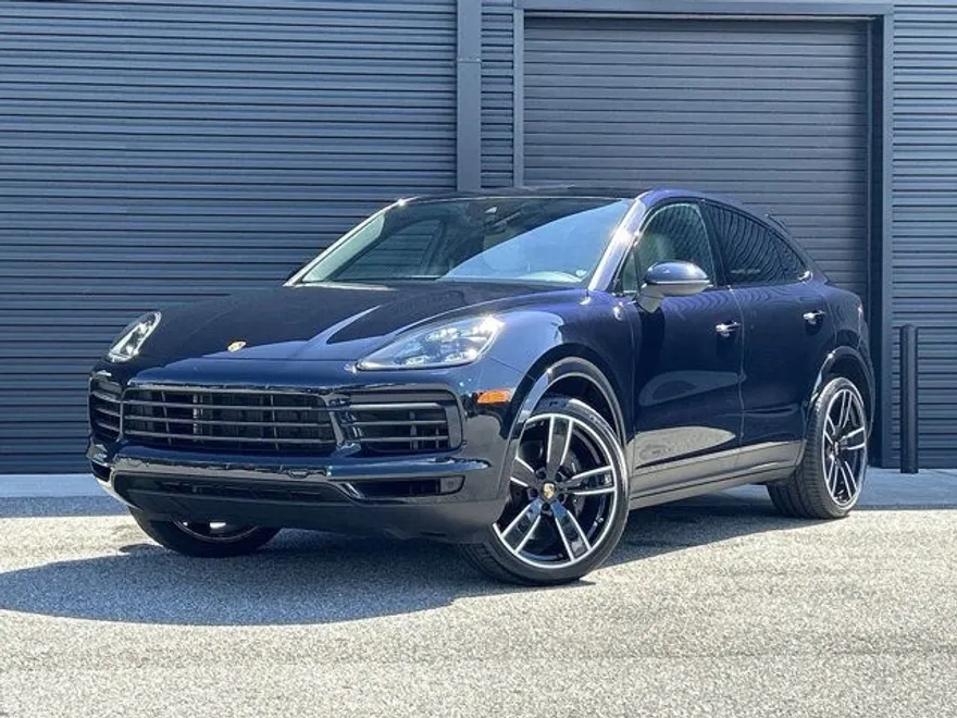 2023 Porsche Cayenne Coupe Platinum Edition photo 1