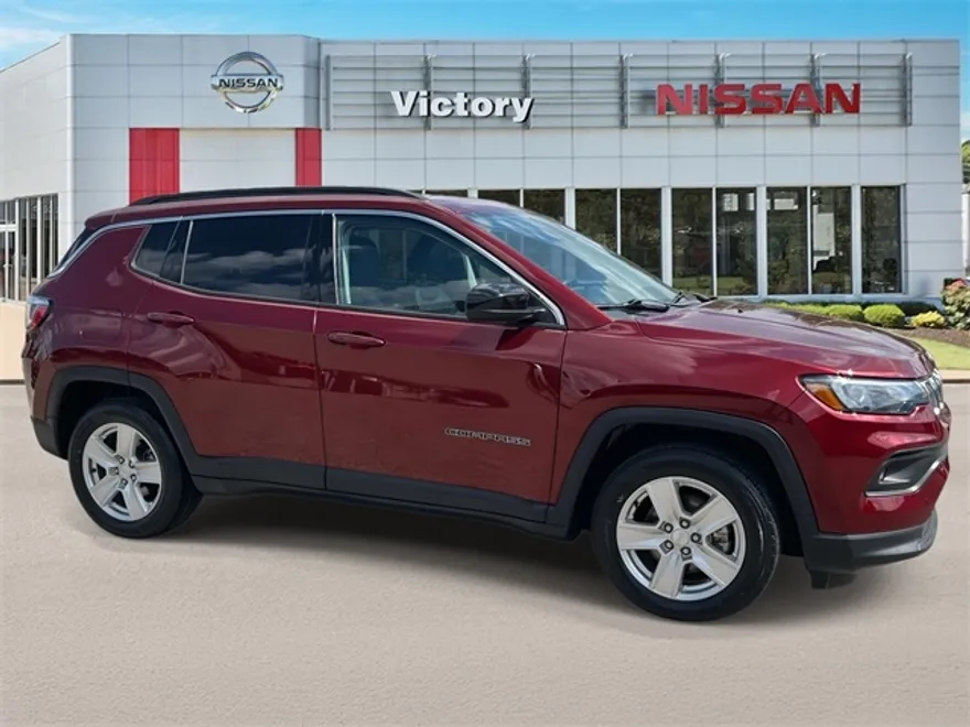 2022 Jeep Compass Latitude photo 1