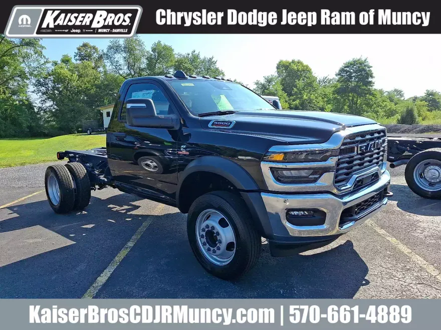 2025 Ram 5500 Tradesman photo 1