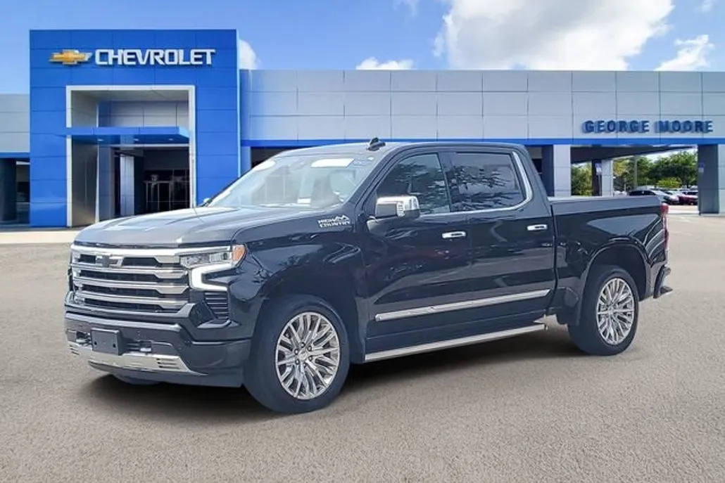 2024 Chevrolet Silverado 1500 High Country photo 1
