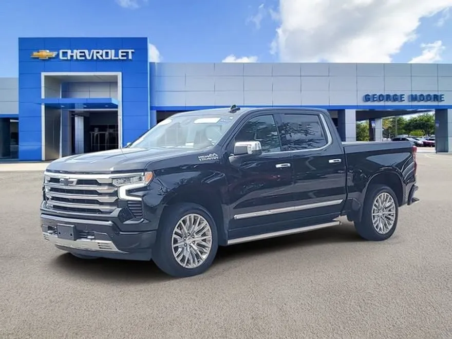 2024 Chevrolet Silverado 1500 High Country photo 1